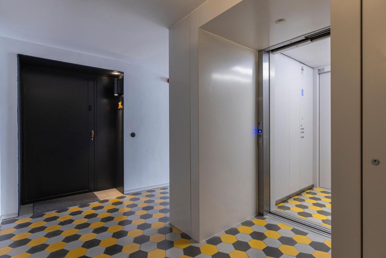 Glamorous 3Bdr Apartment In City Center By Lovelystay リスボン エクステリア 写真