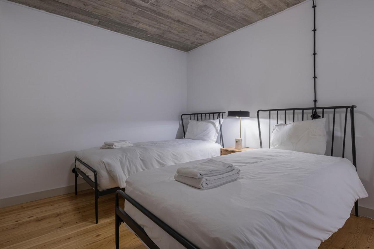 Glamorous 3Bdr Apartment In City Center By Lovelystay リスボン エクステリア 写真