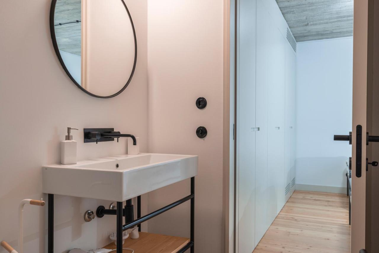 Glamorous 3Bdr Apartment In City Center By Lovelystay リスボン エクステリア 写真