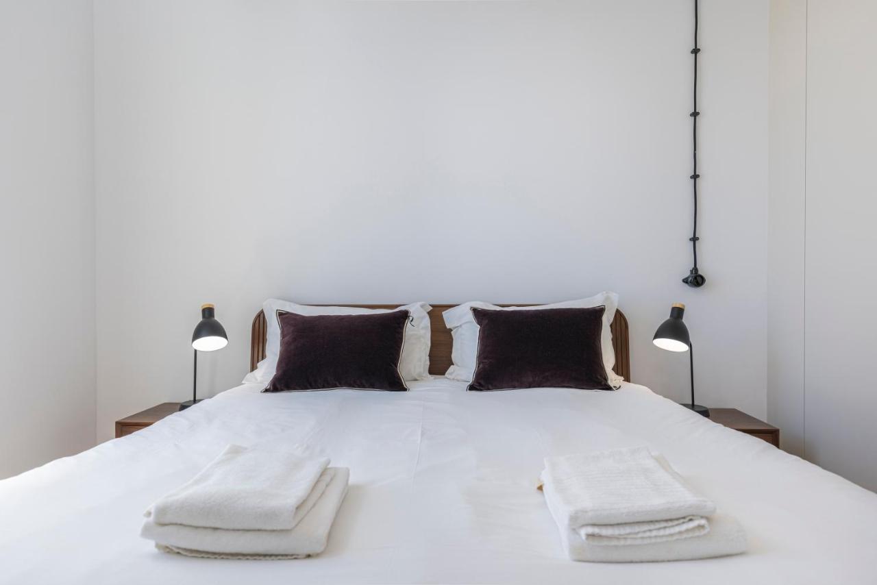 Glamorous 3Bdr Apartment In City Center By Lovelystay リスボン エクステリア 写真
