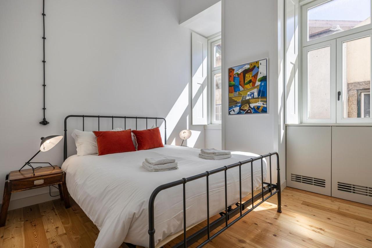Glamorous 3Bdr Apartment In City Center By Lovelystay リスボン エクステリア 写真