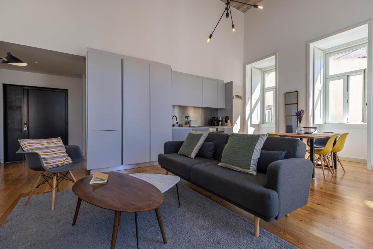 Glamorous 3Bdr Apartment In City Center By Lovelystay リスボン エクステリア 写真