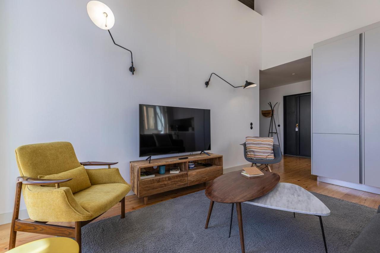 Glamorous 3Bdr Apartment In City Center By Lovelystay リスボン エクステリア 写真